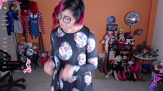 Snapshot of MissMiia2 chatting on 14, 12, 2024 MissMiia2 online show from 14, 12, 2024