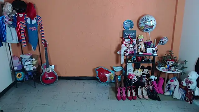 Snapshot of MissMiia2 chatting on 29, 12, 2024 MissMiia2 online show from 29, 12, 2024