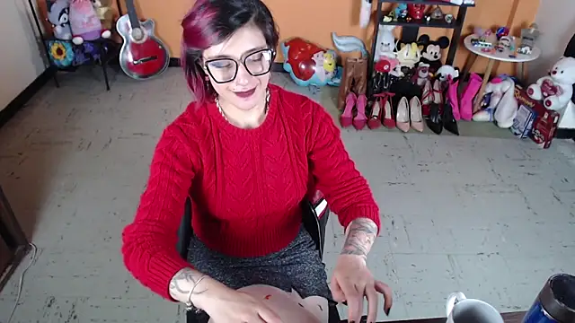 Snapshot of MissMiia2 chatting on 6, 1, 2025 MissMiia2 online show from 6, 1, 2025