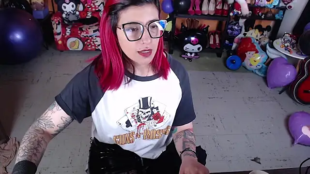 MissMiia2 online show from 18, 9, 2025