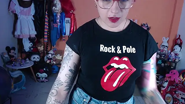 MissMiia2 online show from 9, 6, 2026