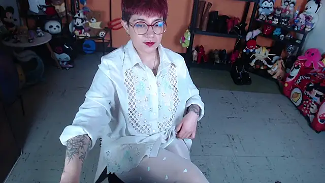 MissMiia2 online show from 18, 6, 2026