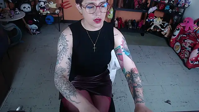 MissMiia2 online show from 25, 6, 2026