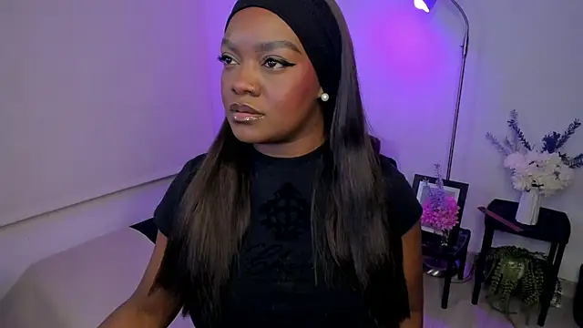 Im Maria online show from 12, 11, 2025