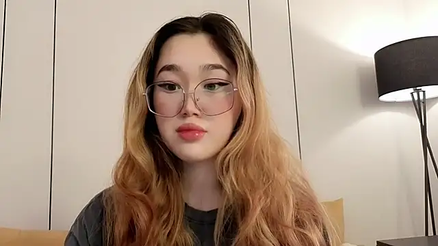 Jennatyan online show from 18, 3, 2026