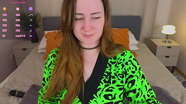 Emma B1uem online show from 13, 12, 2024