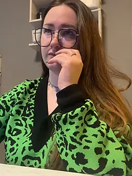 Emma B1uem online show from 21, 12, 2024