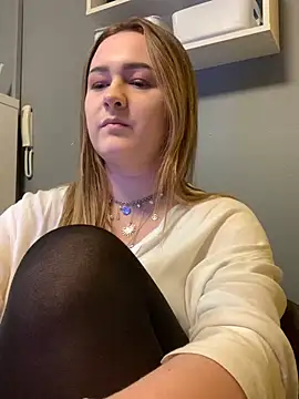 Emma B1uem online show from 11, 1, 2025
