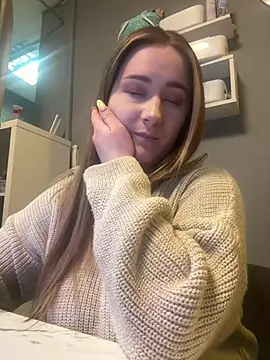 Emma B1uem online show from 12, 1, 2025