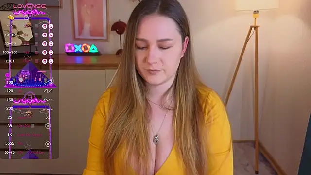 Emma B1uem online show from 25, 9, 2025