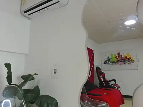 Snapshot of Milanxht chatting on 27, 9, 2025 Milanxht online show from 27, 9, 2025