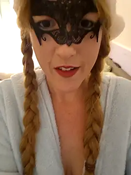 Snapshot of Hexe12346 chatting on 5, 12, 2025 Hexe12346 online show from 5, 12, 2025