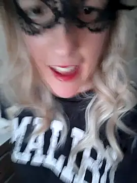 Snapshot of Hexe12346 chatting on 7, 1, 2026 Hexe12346 online show from 7, 1, 2026