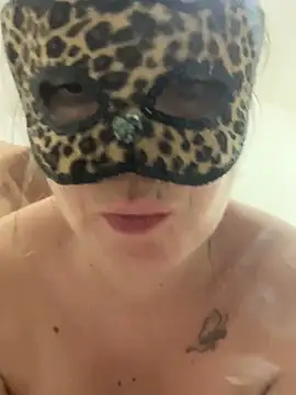 Snapshot of Lyannabuena69 chatting on 9, 2, 2025 Lyannabuena69 online show from 9, 2, 2025