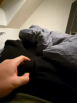 henrylawren6 online show from 12, 12, 2024