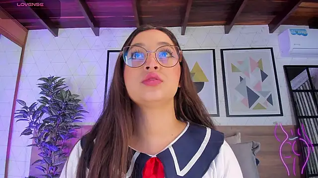 MiaKay1 online show from 7, 2, 2026