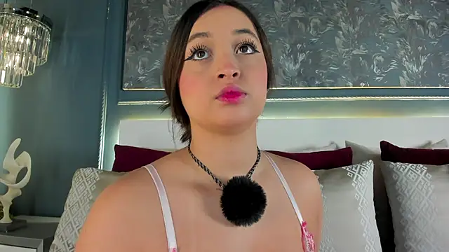 MiaKay1 online show from 1, 5, 2026