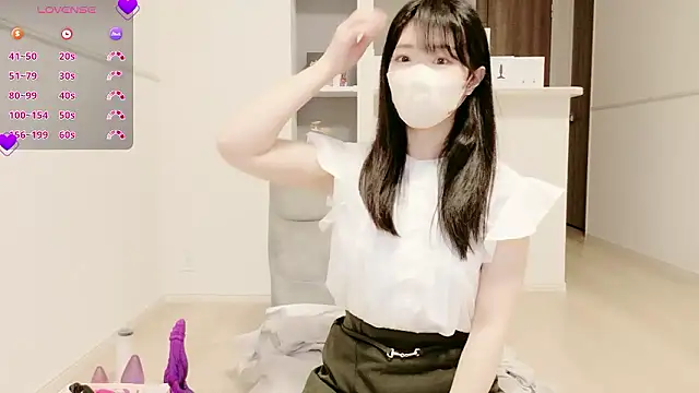 Snapshot of IORio2 chatting on 3, 10, 2025 IORio2 online show from 3, 10, 2025