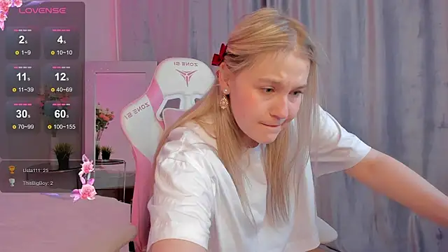 Snapshot of Colleen_Blake chatting on 19, 2, 2025 Colleen Blake online show from 19, 2, 2025