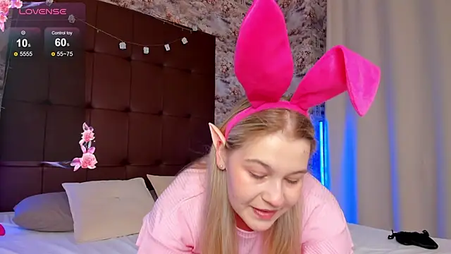 Snapshot of Colleen_Blake chatting on 10, 3, 2025 Colleen Blake online show from 10, 3, 2025