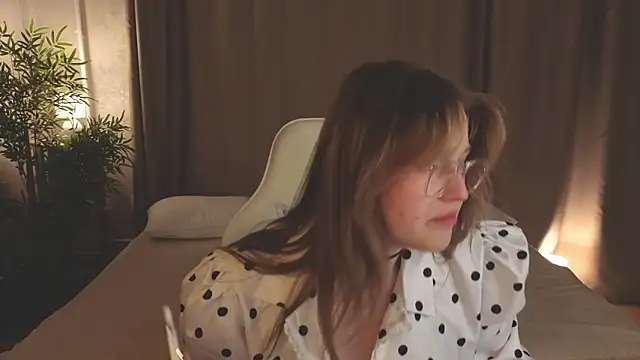 Colleen Blake online show from 27, 3, 2026