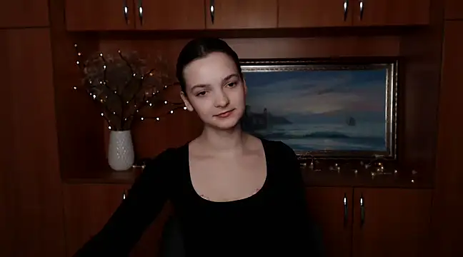  SusieSu  online show from 17, 12, 2024