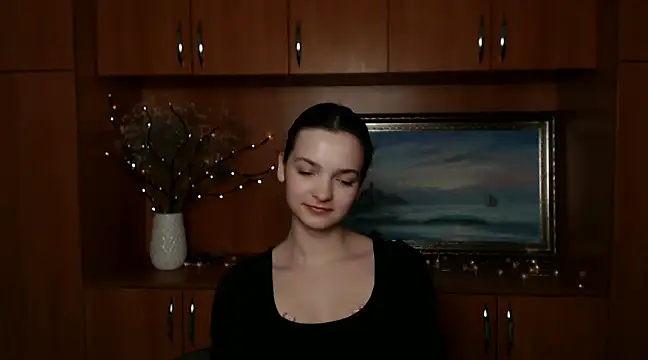  SusieSu  online show from 17, 12, 2024