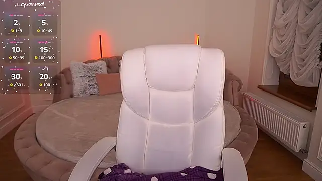 MagicLilu online show from 4, 12, 2025