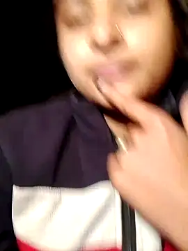 Snapshot of Cute-Nilam chatting on 5, 1, 2025 Cute-Nilam online show from 5, 1, 2025