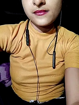 Snapshot of Cute-Nilam chatting on 10, 1, 2025 Cute-Nilam online show from 10, 1, 2025