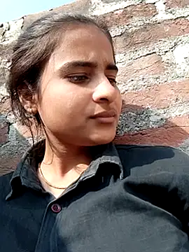 Snapshot of Cute-Nilam chatting on 5, 2, 2025 Cute-Nilam online show from 5, 2, 2025