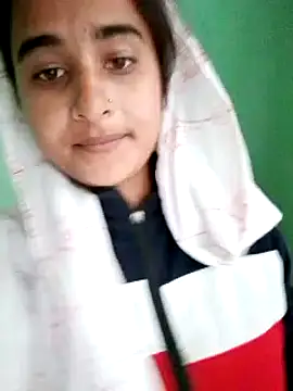 Snapshot of Cute-Nilam chatting on 8, 2, 2025 Cute-Nilam online show from 8, 2, 2025