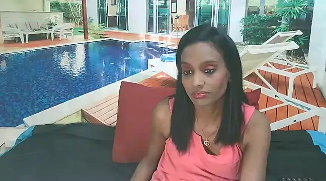 Snapshot of IndianLoveBug chatting on 4, 12, 2024 IndianLoveBug online show from 4, 12, 2024