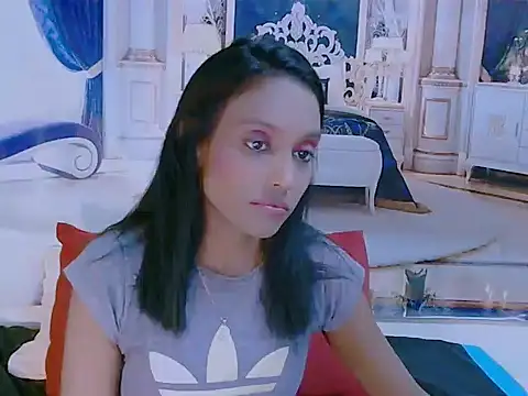 Snapshot of IndianLoveBug chatting on 5, 12, 2024 IndianLoveBug online show from 5, 12, 2024