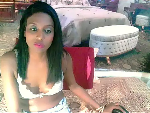 Snapshot of IndianLoveBug chatting on 19, 12, 2024 IndianLoveBug online show from 19, 12, 2024