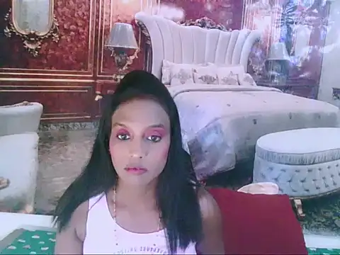 Snapshot of IndianLoveBug chatting on 29, 12, 2024 IndianLoveBug online show from 29, 12, 2024
