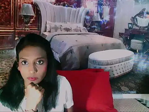 Snapshot of IndianLoveBug chatting on 8, 1, 2025 IndianLoveBug online show from 8, 1, 2025
