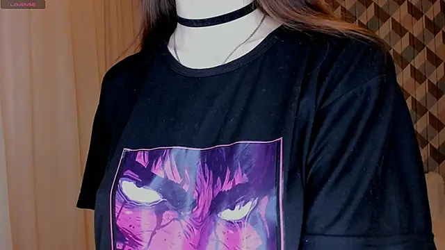 EvaBradley online show from 2, 3, 2025