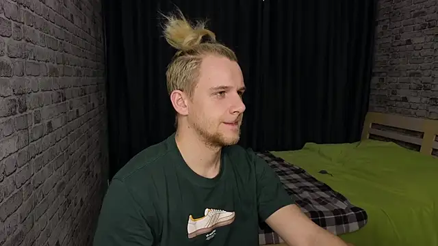 koosssttyaa online show from 8, 1, 2025