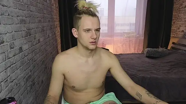 koosssttyaa online show from 2, 2, 2025