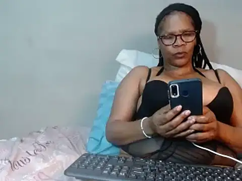 Snapshot of BustyMelonssXXXX chatting on 13, 2, 2025 BustyMelonssXXXX online show from 13, 2, 2025