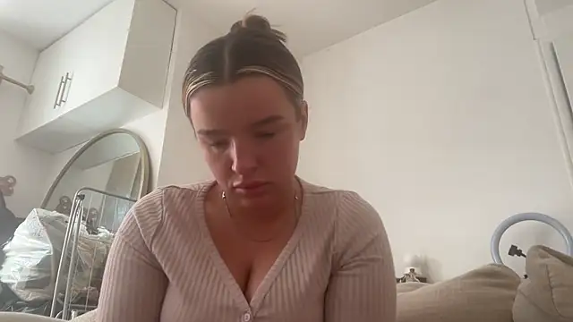 maisiesmithx online show from 21, 9, 2025