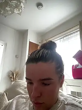 maisiesmithx online show from 9, 10, 2025