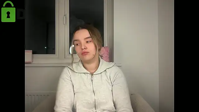 maisiesmithx online show from 2, 2, 2026