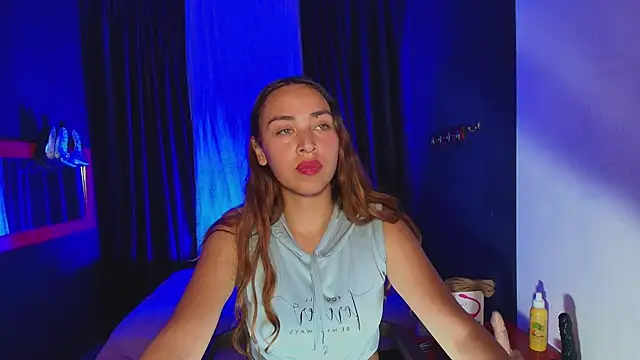 DevoniCollins online show from 13, 1, 2025