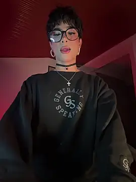 Snapshot of sue___0 chatting on 14, 12, 2025 sue 0 online show from 14, 12, 2025