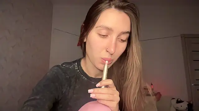 kikkymoore online show from 12, 10, 2025