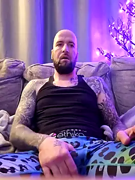 Beardedtattood online show from 8, 1, 2025