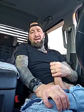 Snapshot of Beardedtattood chatting on 14, 9, 2025 Beardedtattood online show from 14, 9, 2025