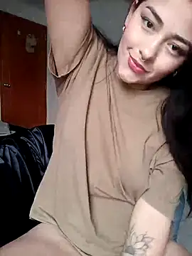 Snapshot of SophieWinslow chatting on 15, 3, 2025 SophieWinslow online show from 15, 3, 2025